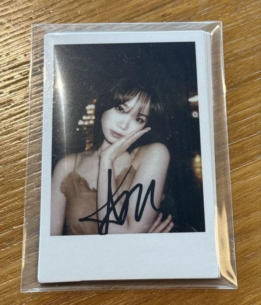[USED] Lu Seraphim Chaewon HOT Counting Star Shanghai Winner Limited Trading Card