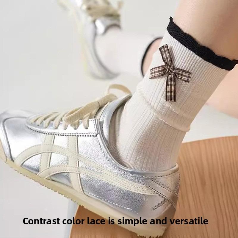 5 Pairs of Cute Spring and Autumn Women's Bow Tied White Lace Mid Calf Socks