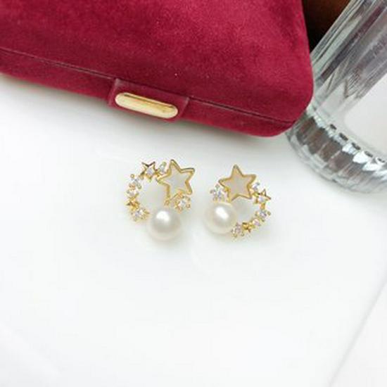 Exquisite Star Garland Pearl Earrings: Gold-Plated Copper with Bead Inlay - Sweet Goddess Style