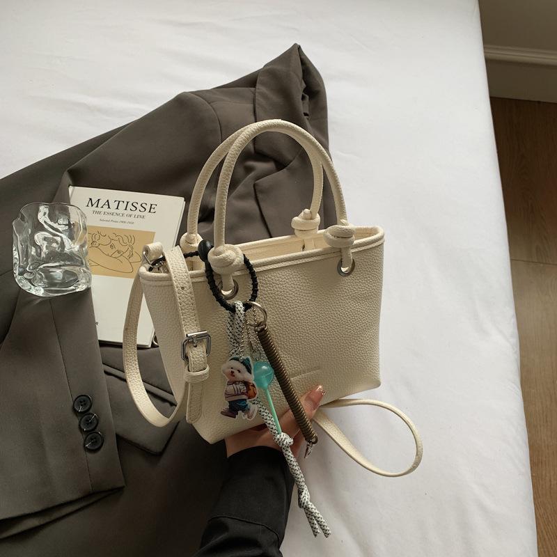 Casual Simple Handbag Women's 2025 New Spring Fashion Trend Niche Design Women's Shoulder Messenger Bag