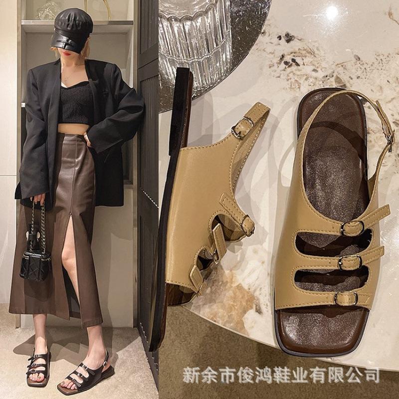 35-45 large size soft flat sandals autumn new retro French fairy wind beach seaside travel Roman shoes