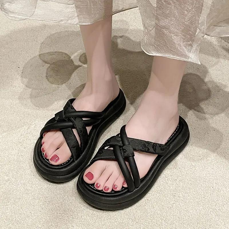 Fashion Flat Sandals Slides Woman Slippers Rubber Shoes for Women Open Toe Non Slip Designer Luxury Shoe 39 On Offer Top Designs Sale