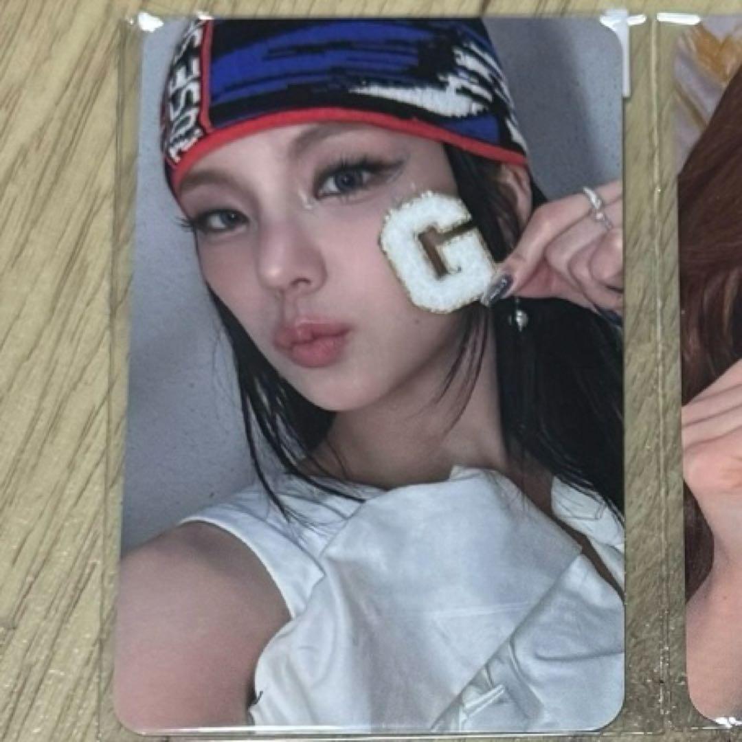 

[USED] ITZY GOLD Release Commemorative Pop-Up Limited Edition Purchase Bonus Trading Card