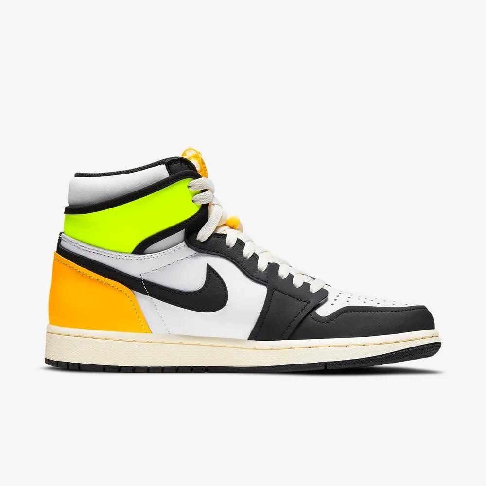 Jordan 1 Retro High OG Volt Gold 555088-118