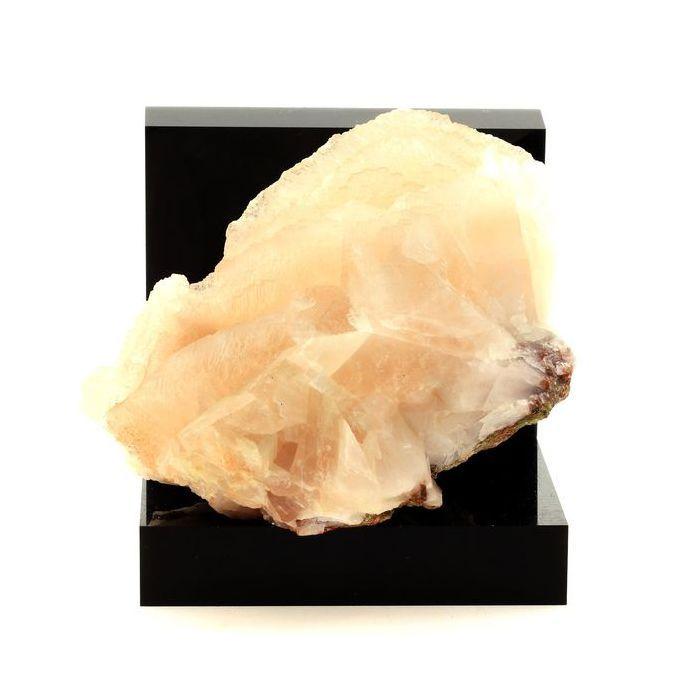 Manganoan Calcite 5500.0 carats