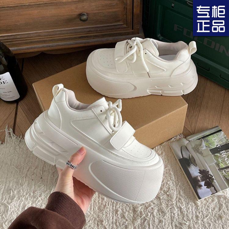 

2025 новая весна круглый носок универсальные с высоким чувством увеличенная платформа белые туфли ретро легкие студенческие повседневные кеды 35 белый