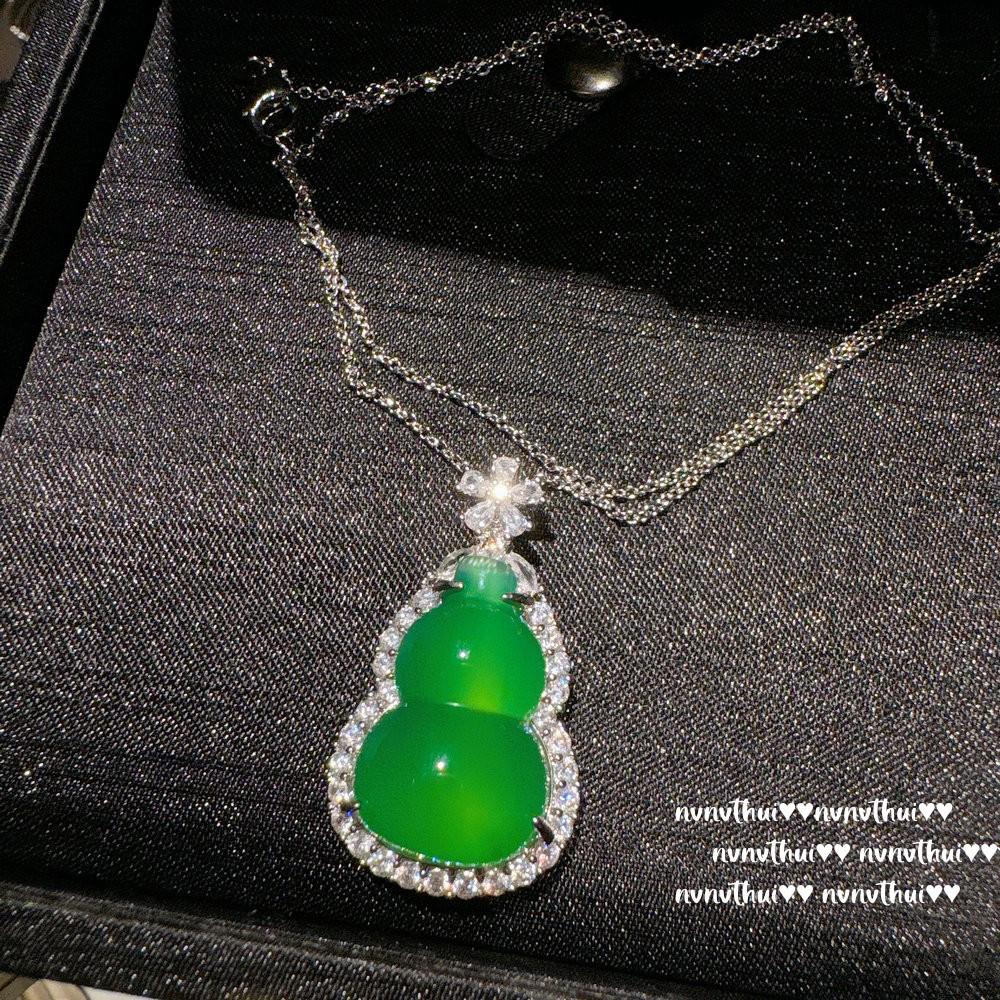 Brasilianischer Grüner Chalcedon Kürbis Ohrringe und Halskette Set – Neuer Chinesischer Stil Kraftschmuck