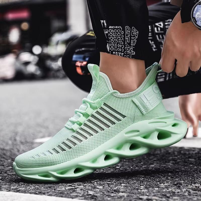 Men's Running Shoes Trendy Fashionable Lace Up Mesh Design Comfortable Breathable Non Slip Sole Running Basketball Sports Shoes