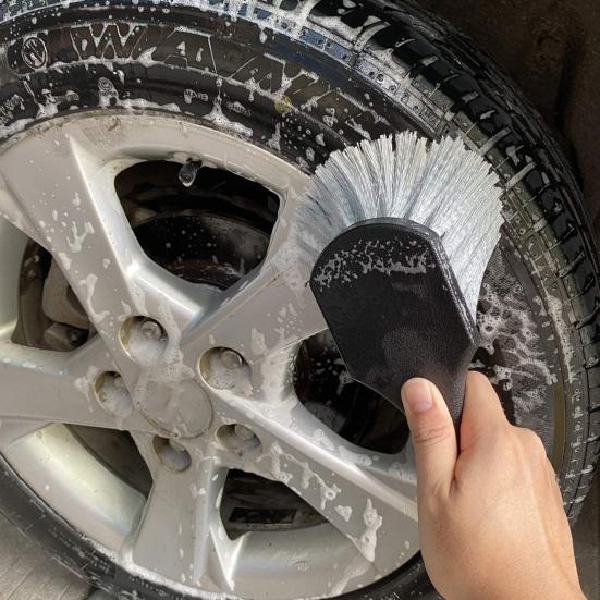 Car Wheel Cleaning Brush Short Handle Tire Rim Detail Brush for Vehicles Soft Triple Bristles Auto Cleaning Tools