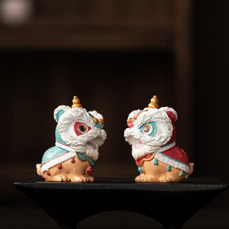 Color-Changing Waking Lion Tea Pet Ornament: New Chinese Style Tea Table Decoration