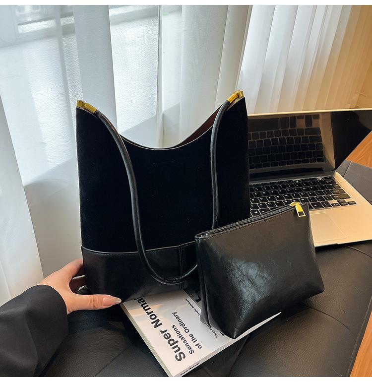 Suede bag women's large capacity autumn and winter retro shoulder mother bag commuter bucket bag