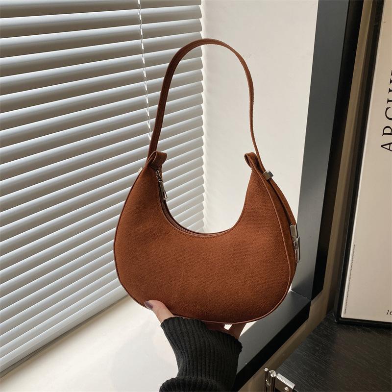 French Niche Bag Women's 2025 Winter Popular New Trendy Foreign Casual Fashion Shoulder Bag Underarm Crescent Bag