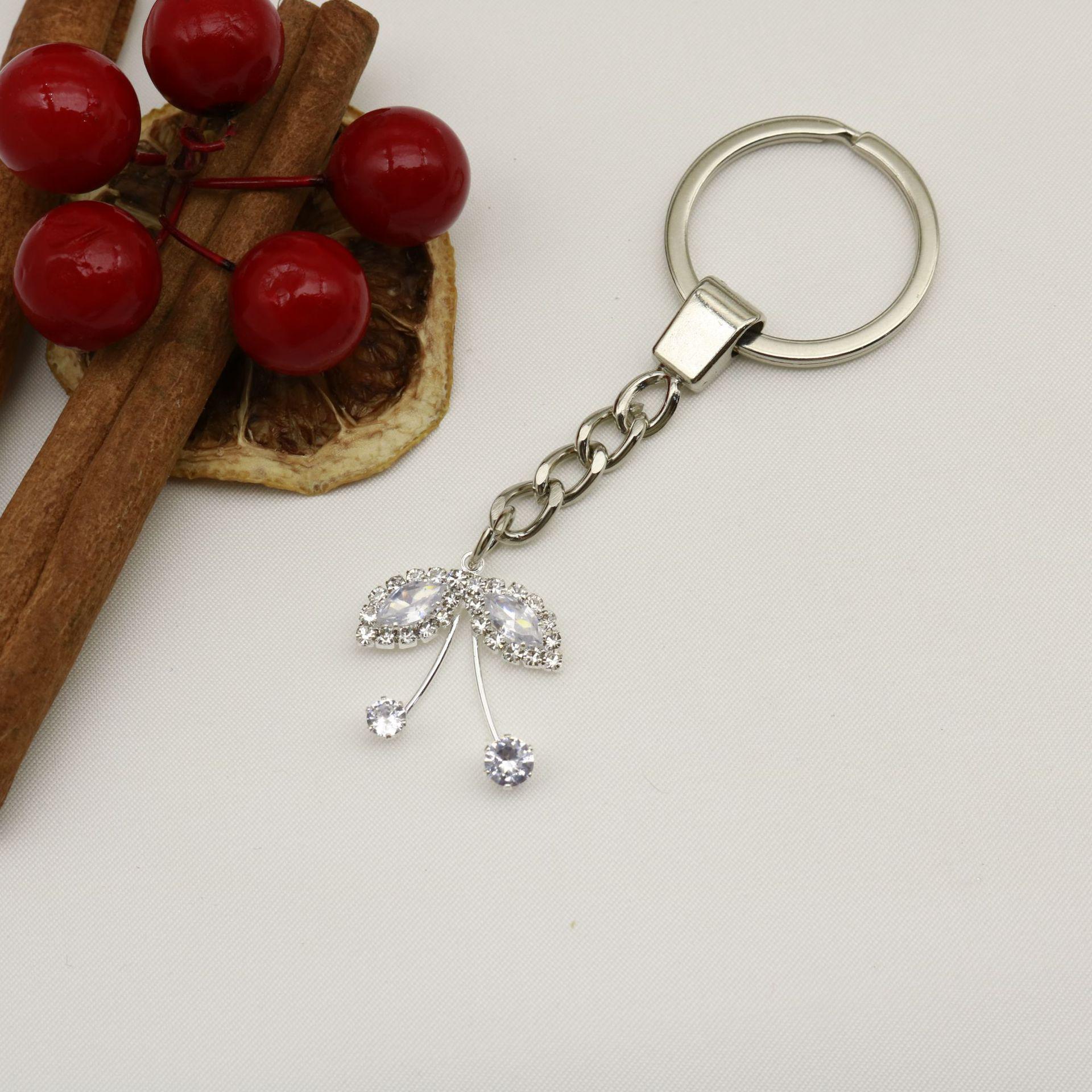 Simple Leaf Keychain Pendant