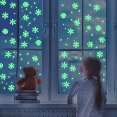 50Pcs Luminous Snowflake Wall Stickers Glow In The Dark Decal for Kids Baby Rooms Bedroom Christmas Home Decoration Navidad 2024