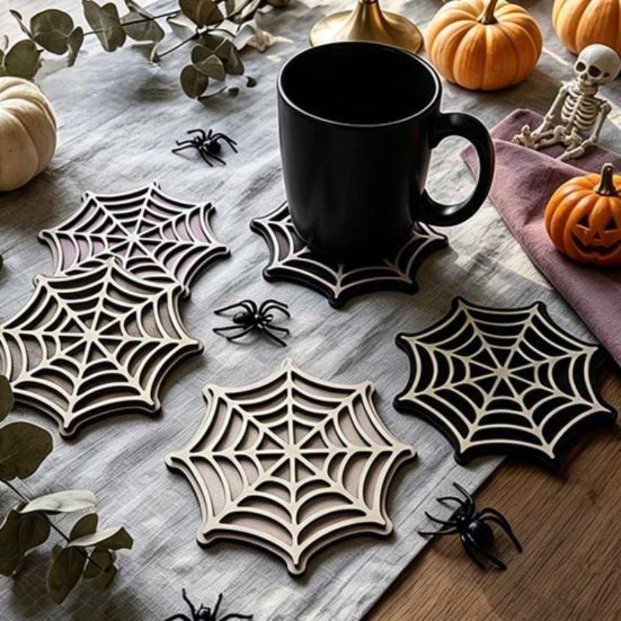 Decorative Mats for Party Halloween Spider Web Wooden Coaster Anti-Slip Wood Cup Mat with Figurine Natural Pine Coasters Thermal Insulated