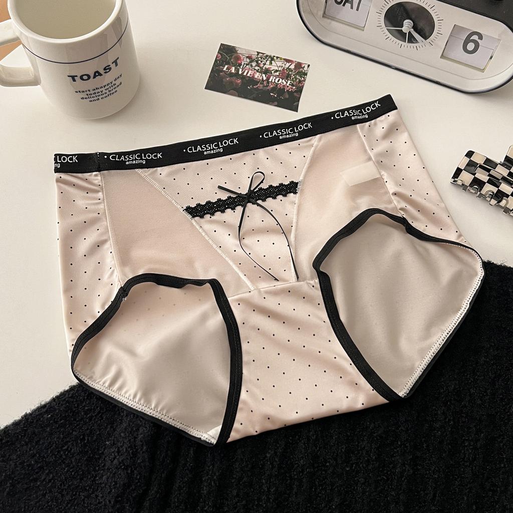 Lady Summer Pure Desire Sexy Lace Stitching Mesh Pearl Satin Triangle Briefs