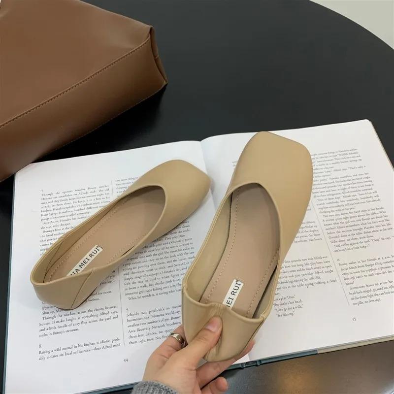Elegant Fashionable Simple Shoes 2025 Spring New Women's Low Top Microfiber Leather Square Shoes Retro Style Adult Footwear
