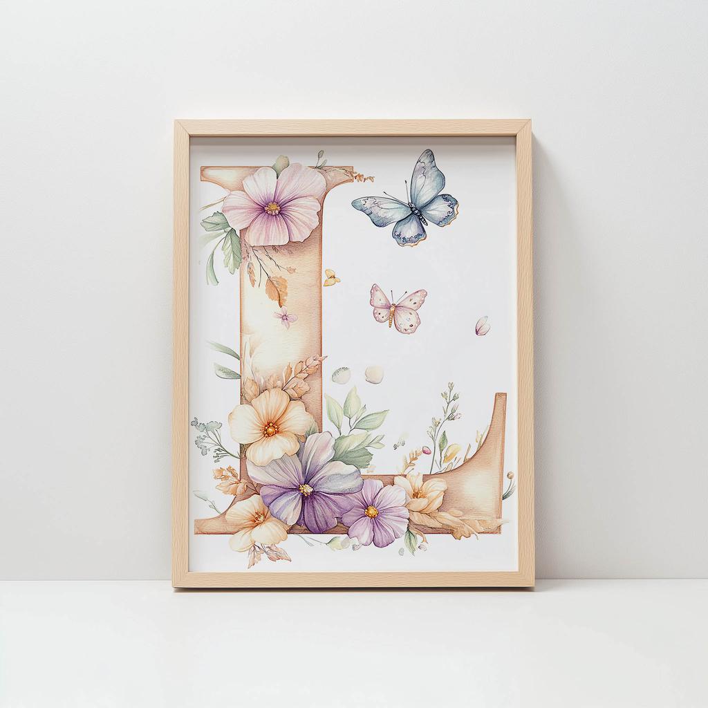 Poster "L" i blommor och fjärilar Poster "L" i blommor och fjärilar, 30X40 cm, Guld aluminiumram, Matt papper 230 gsm