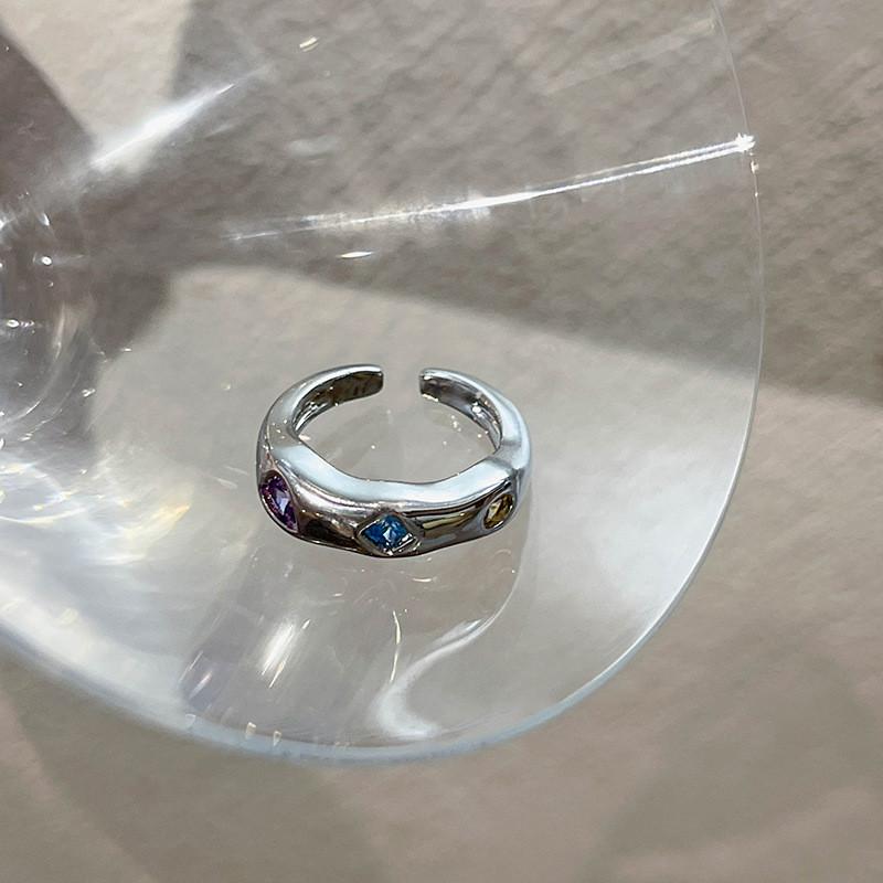 Bunter herzförmiger Zirkonia Metallring für Damen Verstellbares stilvolles modisches Accessoire