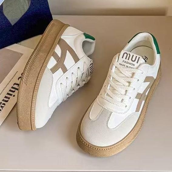 Neue Board-Schuhe Damen Sommer Studentenmodelle kleine weiße Schuhe vielseitige Sportschuhe lässig