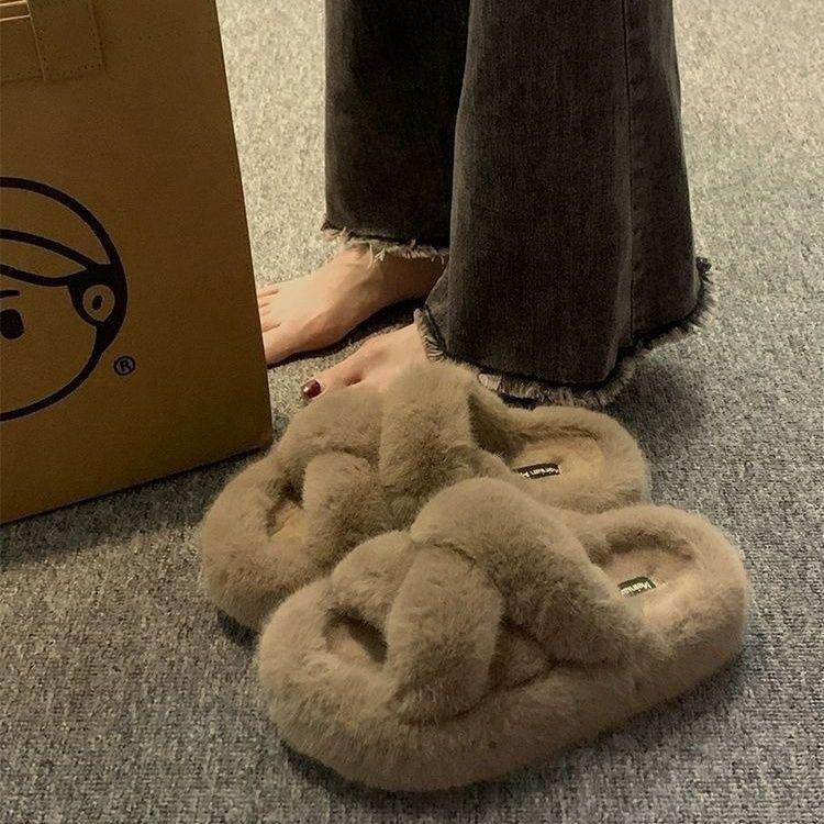 Internet Celebrities Casual Versatile Velvet Thickened Warm 2025 Autumn and Winter New Indoor Wool Cotton Slippers Women's One-word Drag