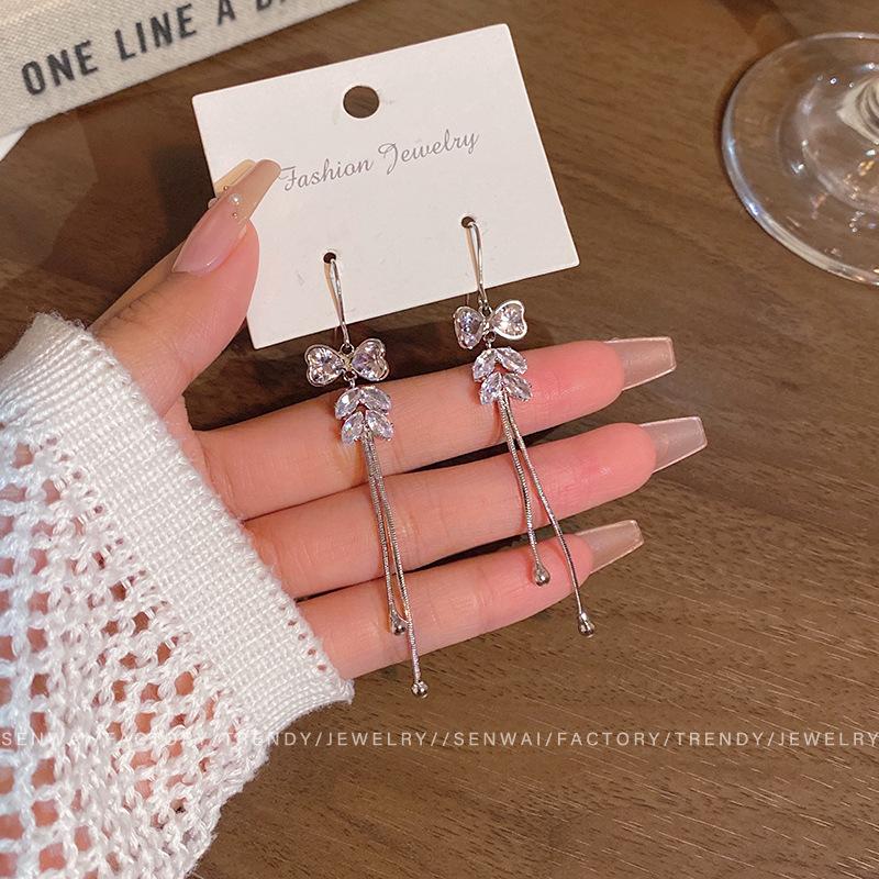 Exquisite Flash Zircon Bow Stud Earrings Women's Light Luxury Earrings Long Fringed Ear Jewelry