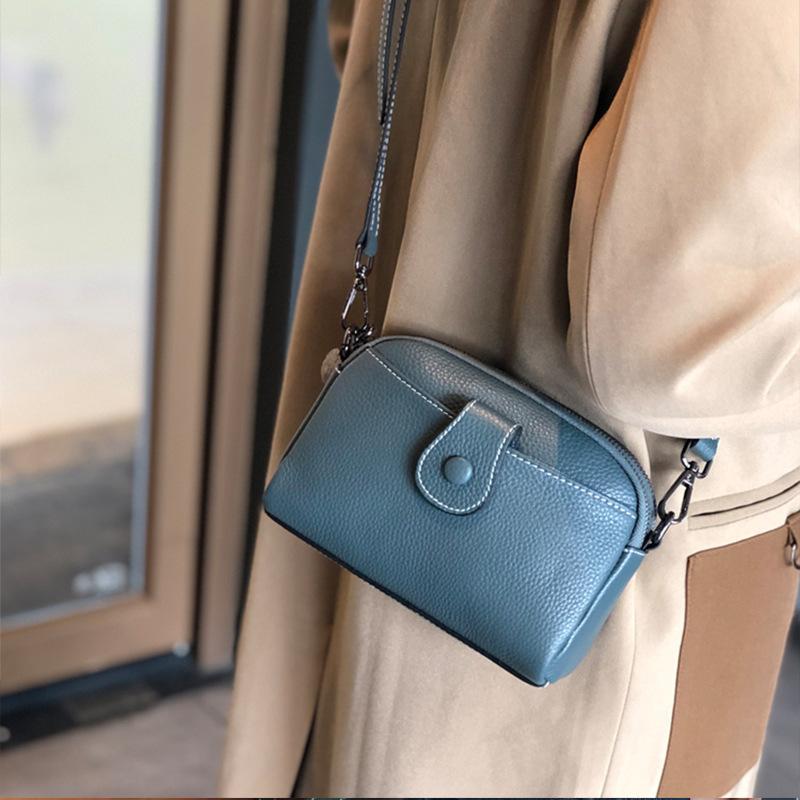 First Layer Cowhide Bag for Women In Autumn and Winter New Fashionable and Versatile Shoulder Bag Niche Light Luxury Retro Leather Crossbody