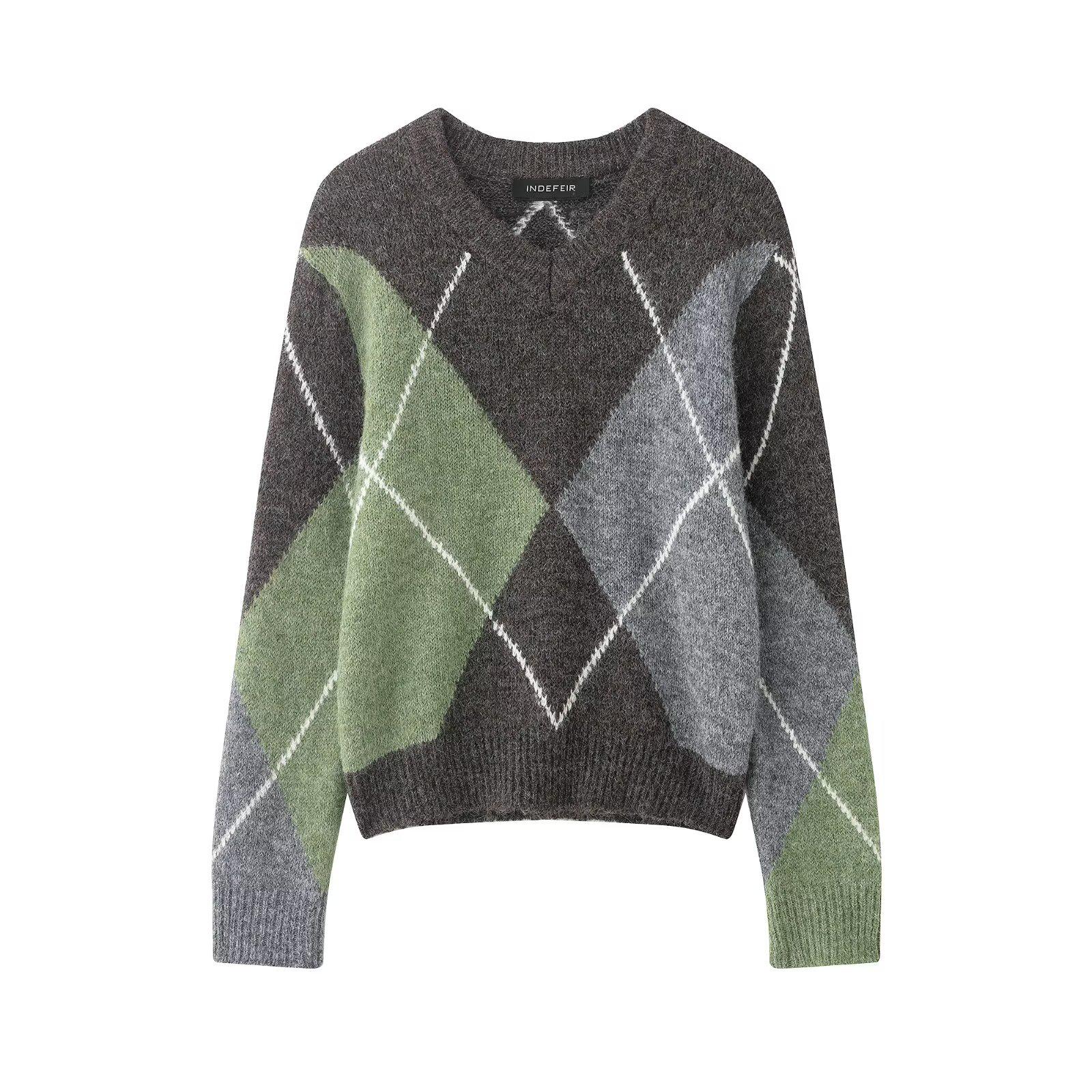 European & American Fashion Casual V-neck Diamond Knitwear Medium