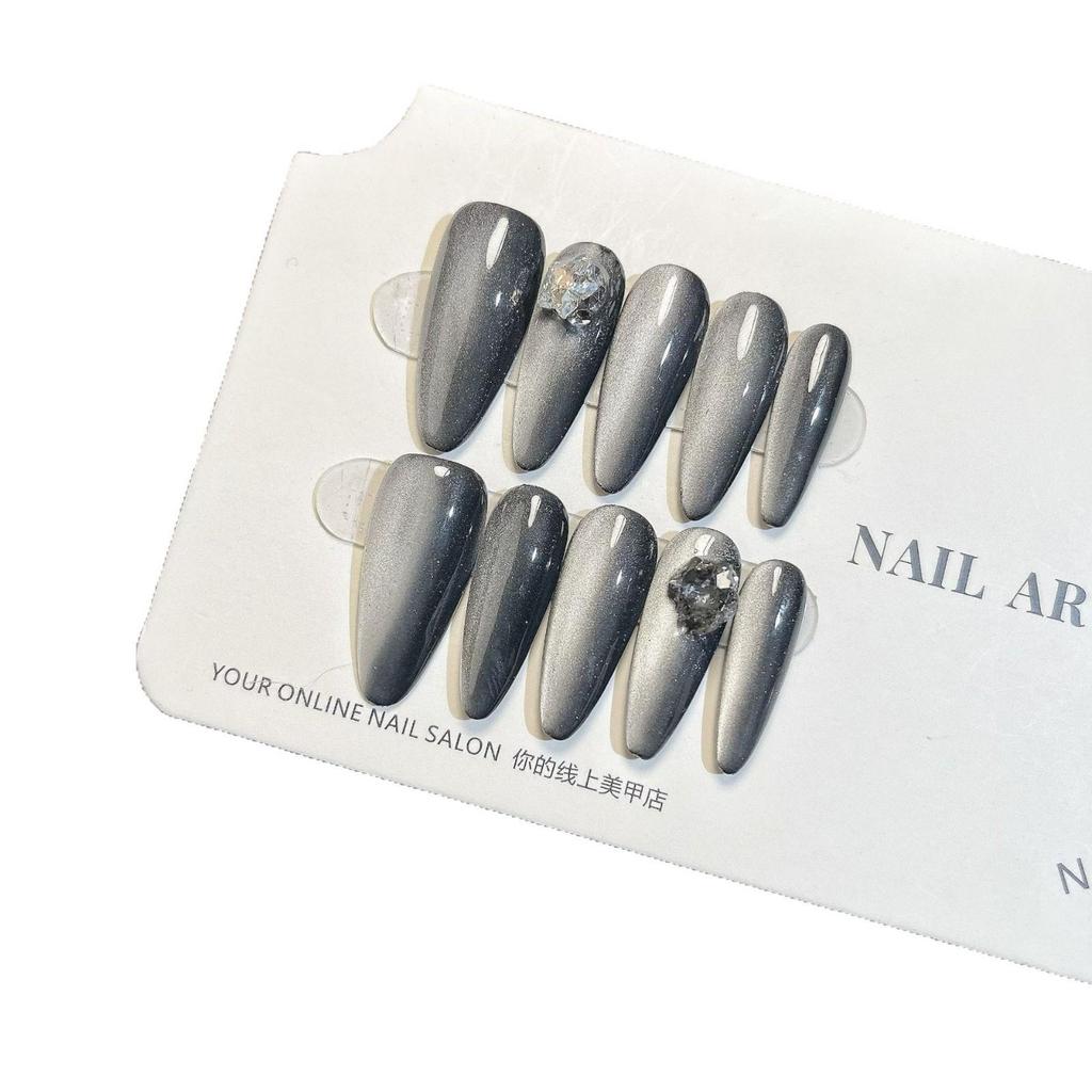 Crowning Handcrafted Wearable Nails: Fine Glitter, Cat Eye, Sparkling Diamond, Translucent, High-End Manicure Stickers.