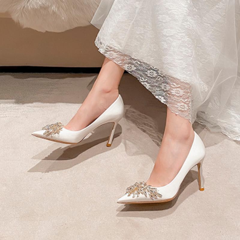 Fashion White Stiletto Heel Wedding Shoes Bride New Women Luxury Pointed Pumps Design Ladies Wedding Fashion Sparkly Heels