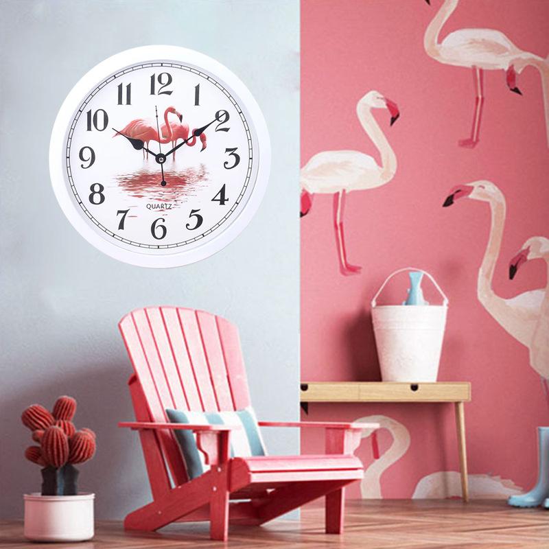 

Простые и универсальные бесшумные часы «Фламинго» с четким шрифтом и точным временем хода Электронные настенные часы с персонализированными креативными кварцевыми часами With reflection