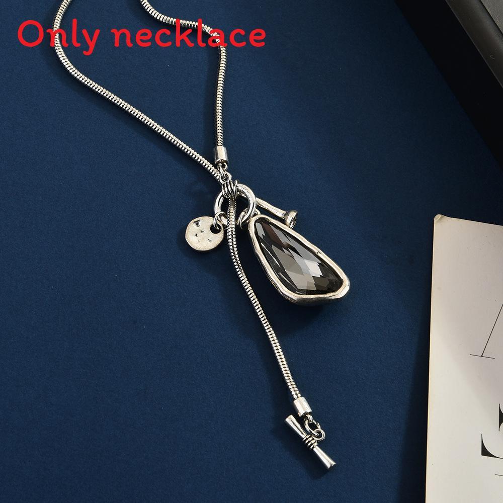 Geometric Pearl Necklace With Gold Plating For Fashionforward Women