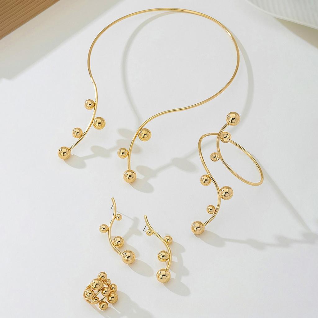 Women‘s Jewelry Set: Gold Alloy Necklace + Earrings + Ring + Bracelet, Cool Minimalist Metal Style, for Banquet & Commute, Women‘s Gift