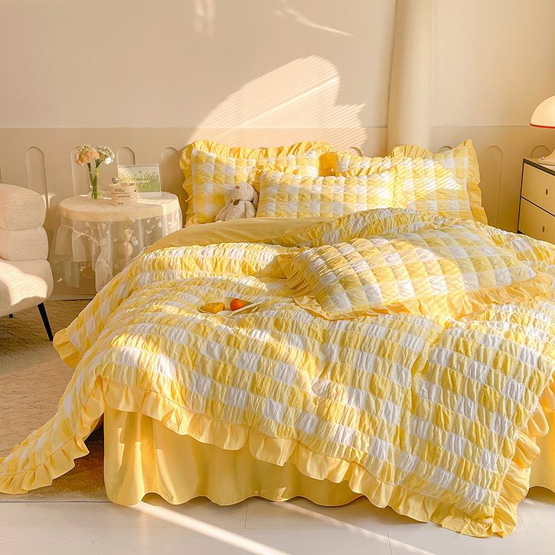 Bedding Four-piece French Lace Quilt Cover Sheet Pillowcase