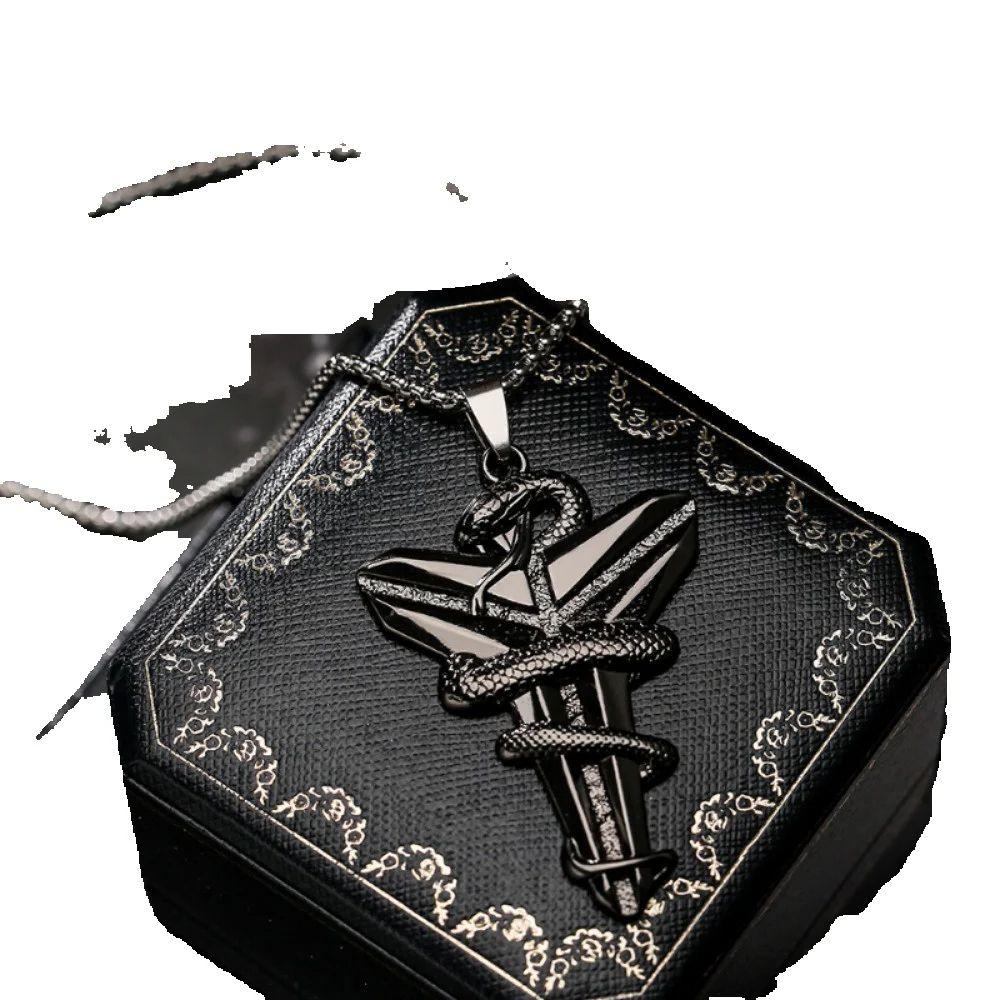 Fashion retro animal venomous snake black mamba mountain pendant necklace jewelry basketball fan commemorative jewelry