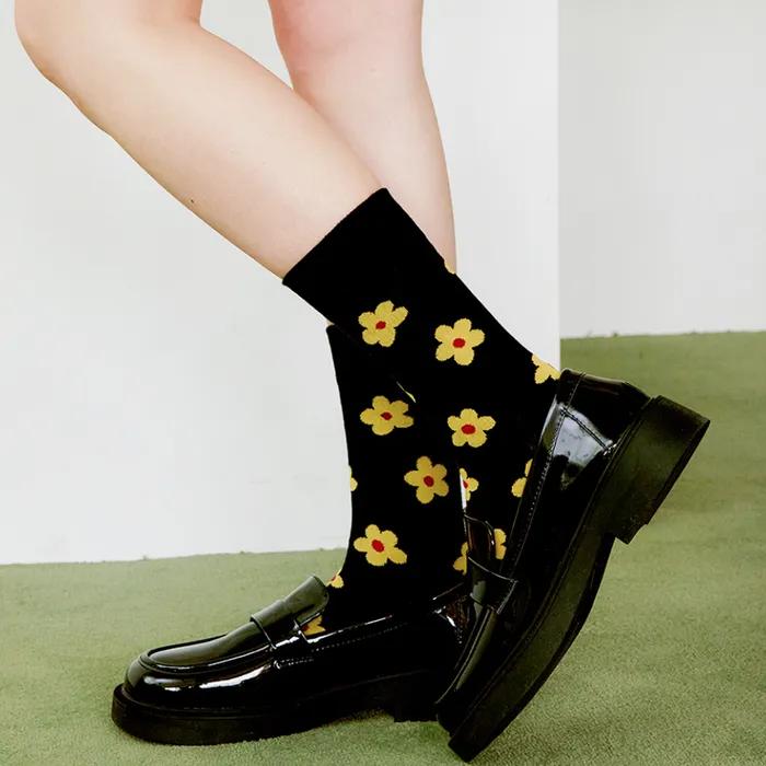 patterned flower BLACK&YELLOW