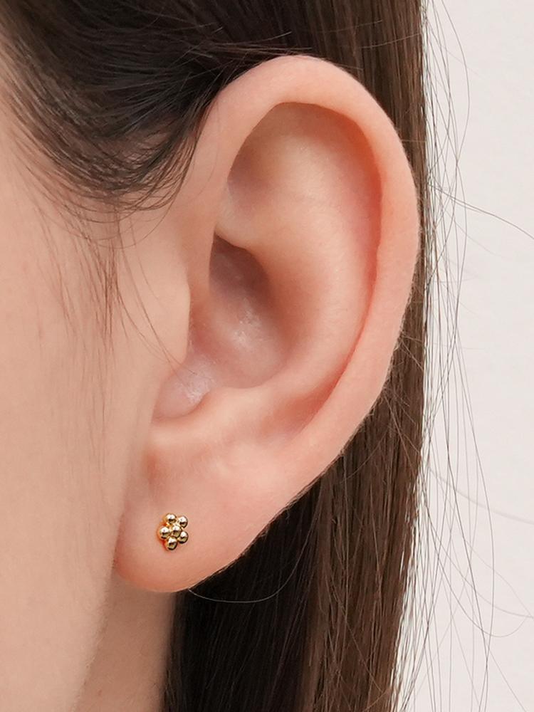 Minimalpiercing [0.8Mm] 14K Internal Lovely Chubby Flower Ball Labret Piercing Earrings