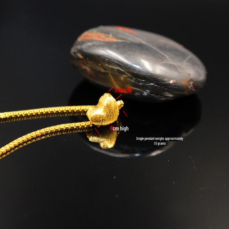 Stylish European Hollow Heart Gold Necklace with Vietnamese Sand Gold - Long-lasting Women's Jewelry