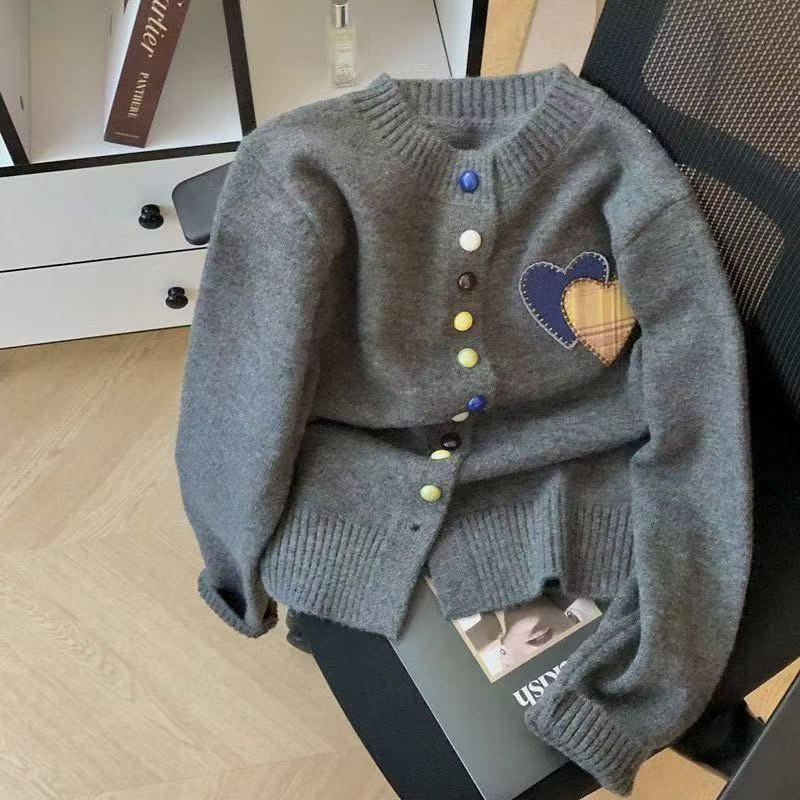 

Korean Heart Embroidered Knit Cardigan with Colorful Buttons, 2025 One Size сірий колір