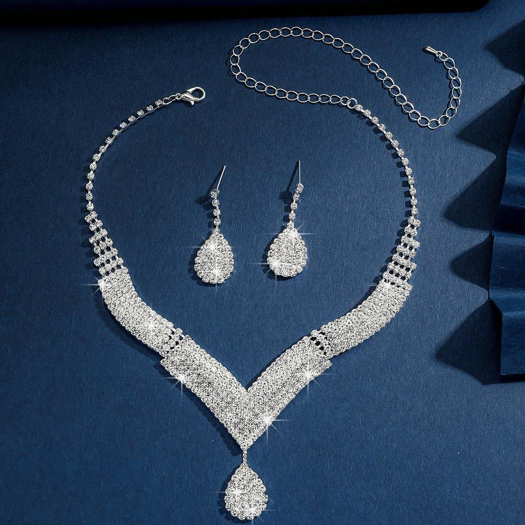 3pcs Women's Fashionable Jewelry Set with Rhinestones, Zircon, Water Droplets, Necklace, Earrings, Wedding Dress Accessories