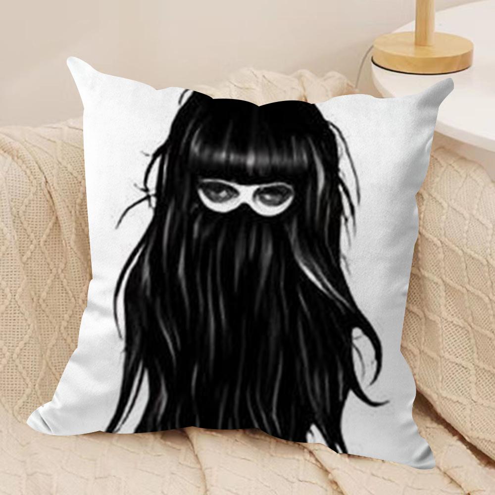 Black White Wonder Girl Cushion Cover Silky Short Plush DoubleSided Printed Pillow Case for Sofa All Seasons Home Decor Gift
