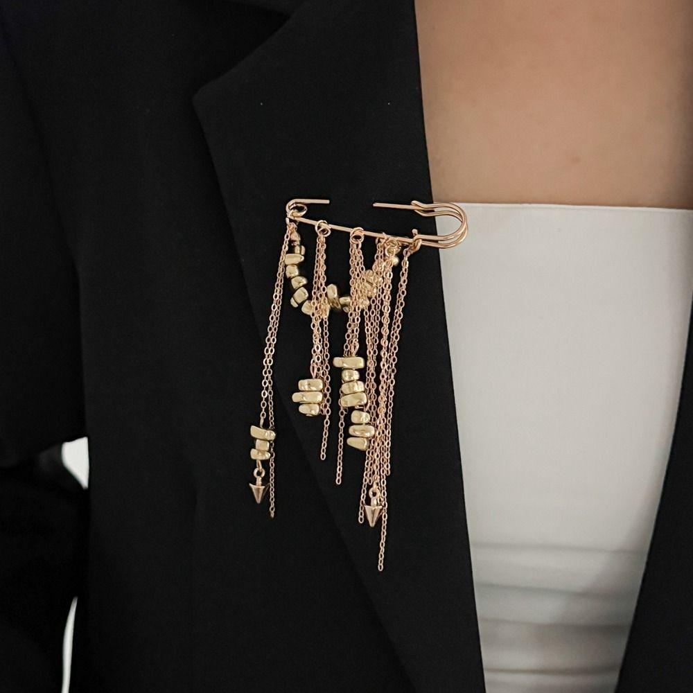 Irregular Lady Chain Tassel Brooches Handmade Trouser Leg Fixator Beaded Chain Pin Party Jewelry