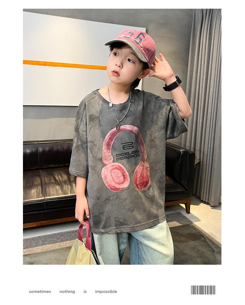 Boys' Street Explosion Short sleeved T-shirt Summer 2026 New Children's Summer Top Boys' Summer Handsome Trendy Brand
