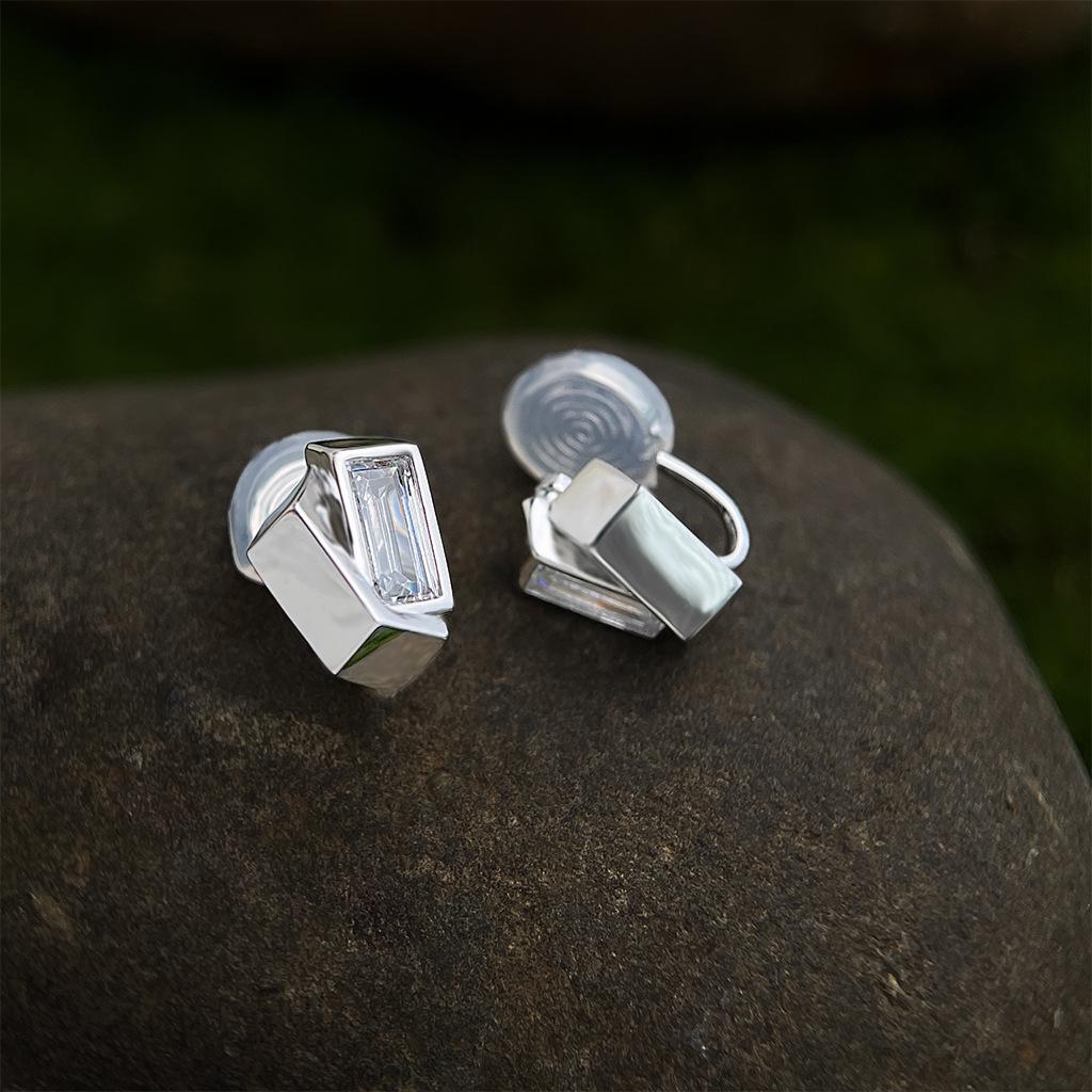 

Thick Gold Plated Geometric Zircon Rectangle Stud Earrings with Minimalist s925 Silver Needle