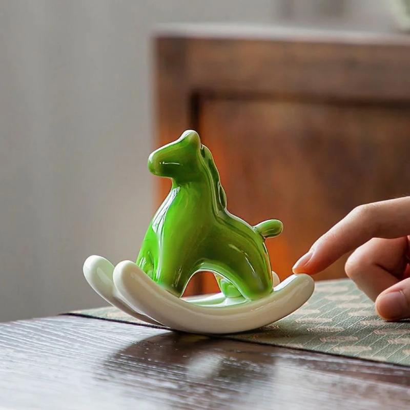 Ceramic Green Horse Figurine Tea Pet Zen Desk Decor Vintage Animal Sculpture Home Office Decor Lucky Charm Gift for Housewarming
