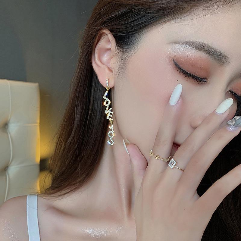 Silver Needle Fashion Temperament Asymmetrical Diamond-set Letter Earrings New Personalized Jewelry Women