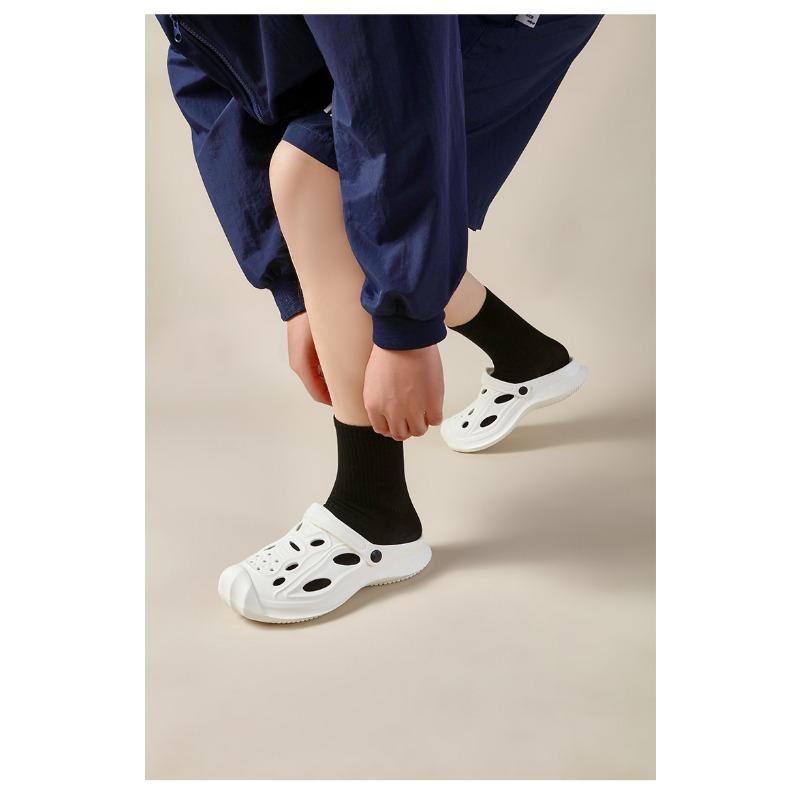 Ciabatte Unisex Leggere in EVA Traforate con Cinturino Regolabile Calzature Antiscivolo per Uso Esterno e Quotidiano