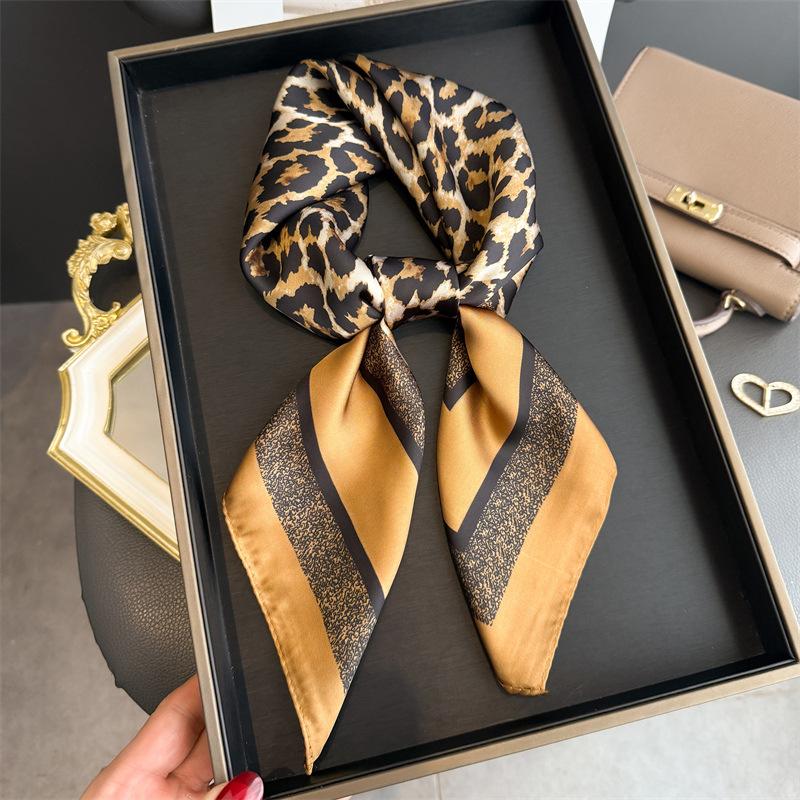 2026 New Floral Printed Square Scarf for Women Soft Lightweight Scarf Headbands Fashion Bag Tie Ribbon Hair Bands Bandana