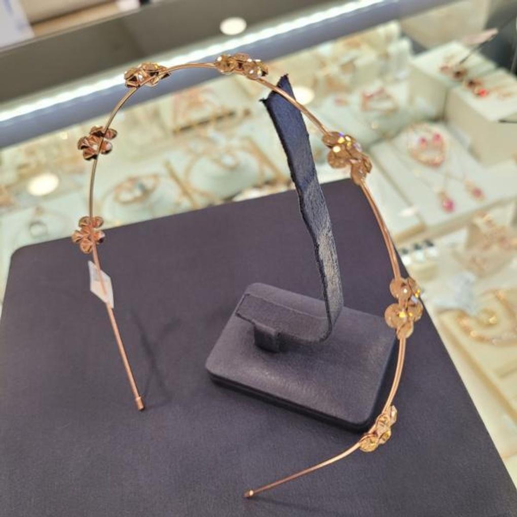 

Повязка на голову Atria Crystal Flower HB MKKHBSK0001PCF