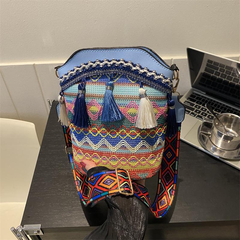 Bolsa Feminina de Alta Qualidade Diagonal Estilo Étnico Nicho Tecida Balde Ombro Combina com Tudo Bolsa de Franjas